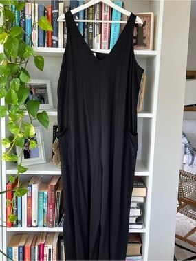 Black Sleeveless Wide Leg Jumpsuit Size Large